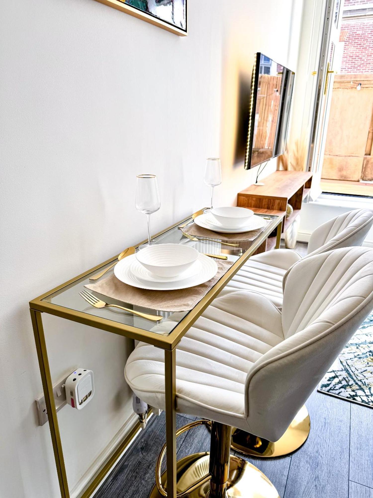 The Luxe Haven - Apartment Nottingham City Centre المظهر الخارجي الصورة